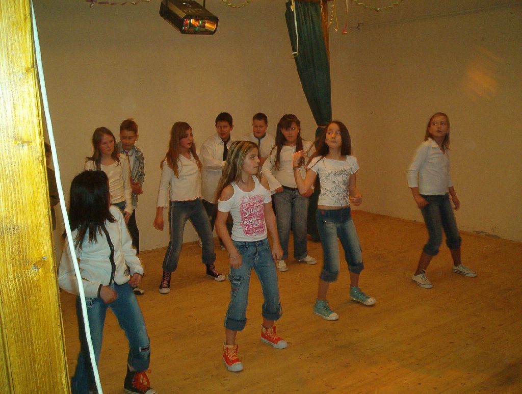 Macsek 144